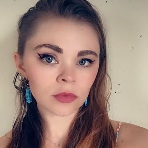 Meet your Posher, Tommierae